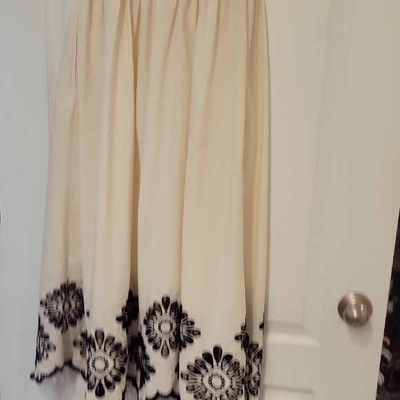 Universal Thread Cream Top - Picture 5 of 6